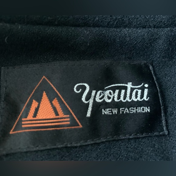 Classic chique black wool blazer jacket two buttons closure two front pockets - Picture 9 of 16